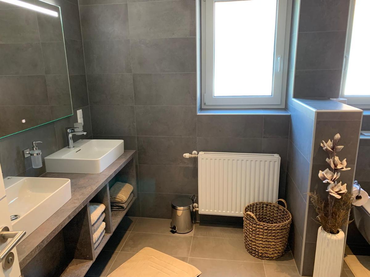 Lieblingsplatzl - Das Apartmenthaus Drobollach am Faakersee Ngoại thất bức ảnh